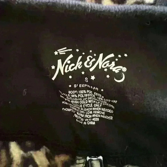 Nick and Nora animal print onesie, cat themed, EUC, size small. - Picture 6 of 6